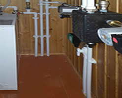 Пример монтажа газовой котельной в стеснённых условиях. Стоимость монтажа объекта под ключ 312000 рублей.